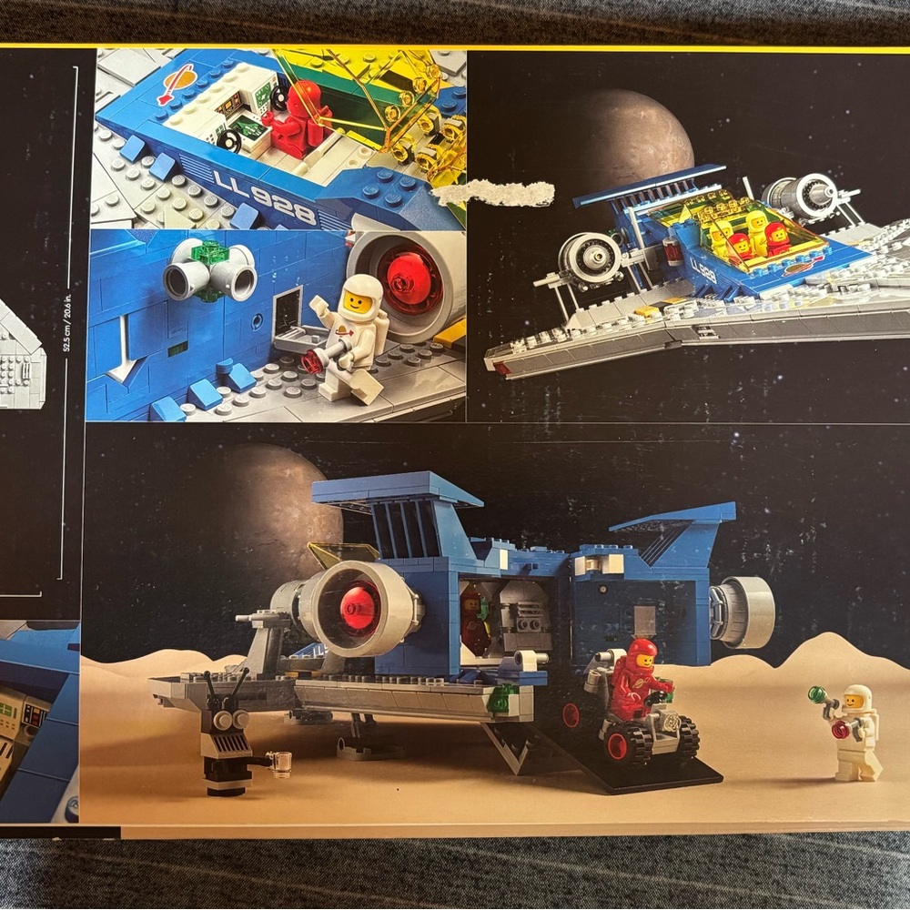 LEGO Galaxy Explorer Set - Blue and Yellow